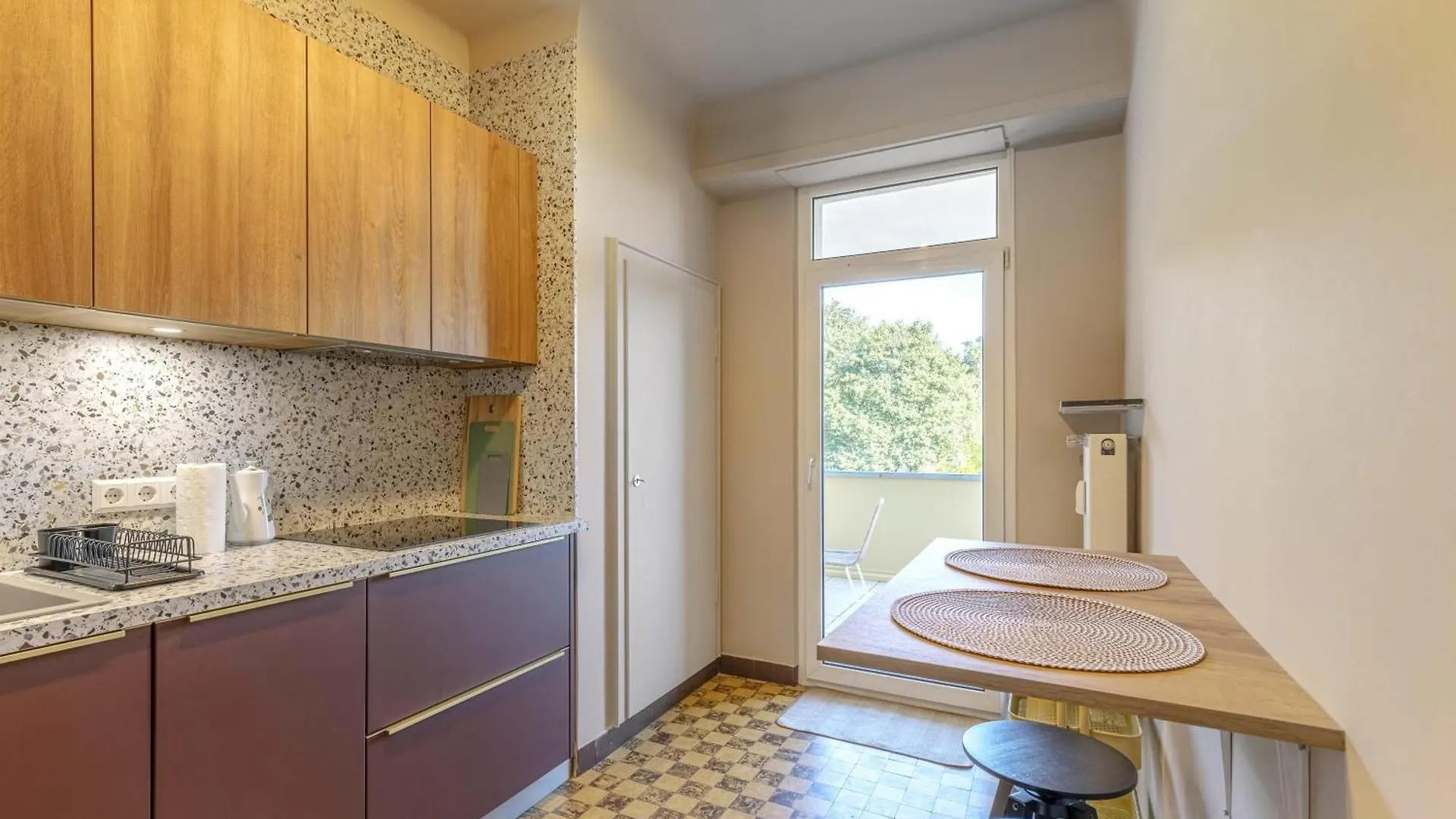 Ferienwohnung Spacious 2Br Apt In Central Luxembourg W Balcony